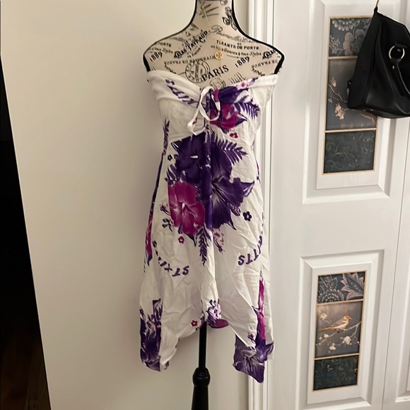 Dresses & Skirts - 🫏Floral Strapless Dress - Purple and White